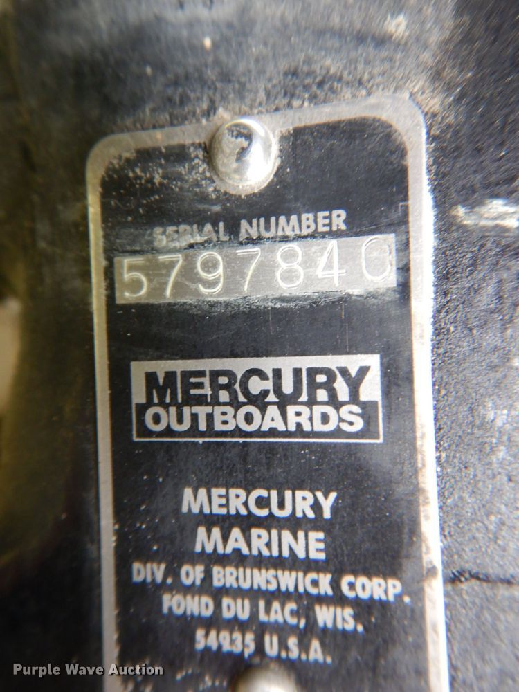 image for item KR9214 1981 Bass Tracker II  boat