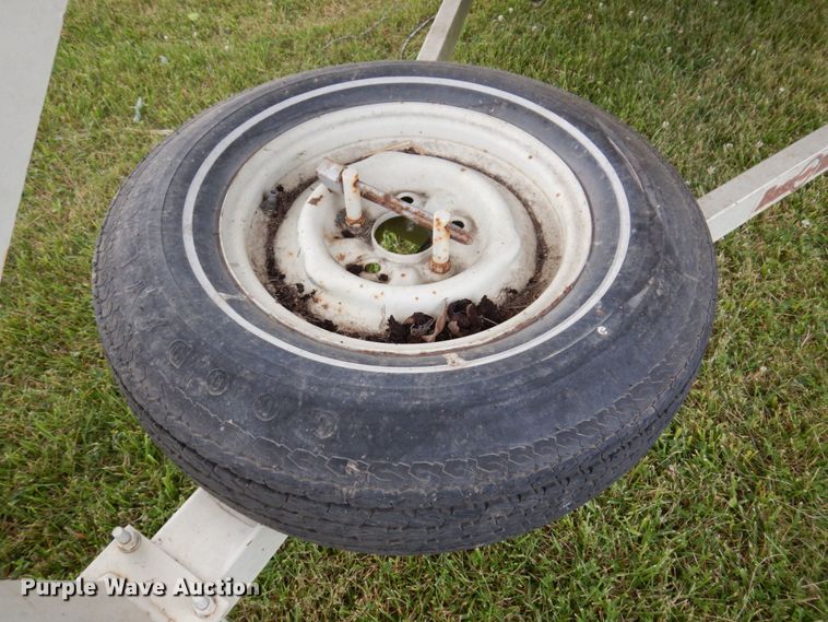 image for item KR9214 1981 Bass Tracker II  boat