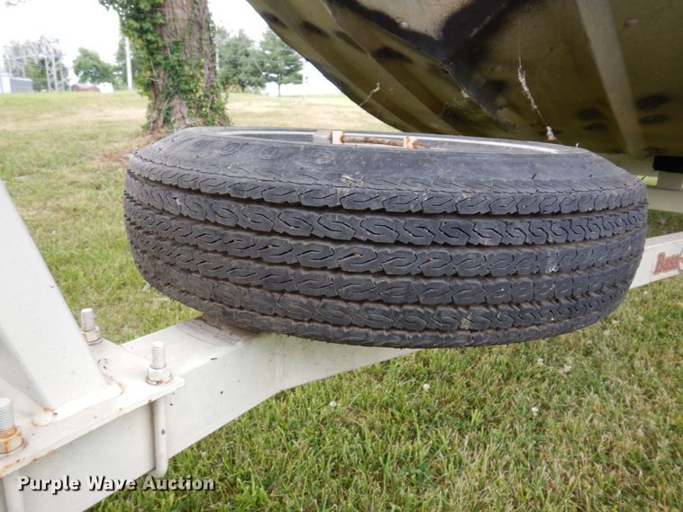 image for item KR9214 1981 Bass Tracker II  boat