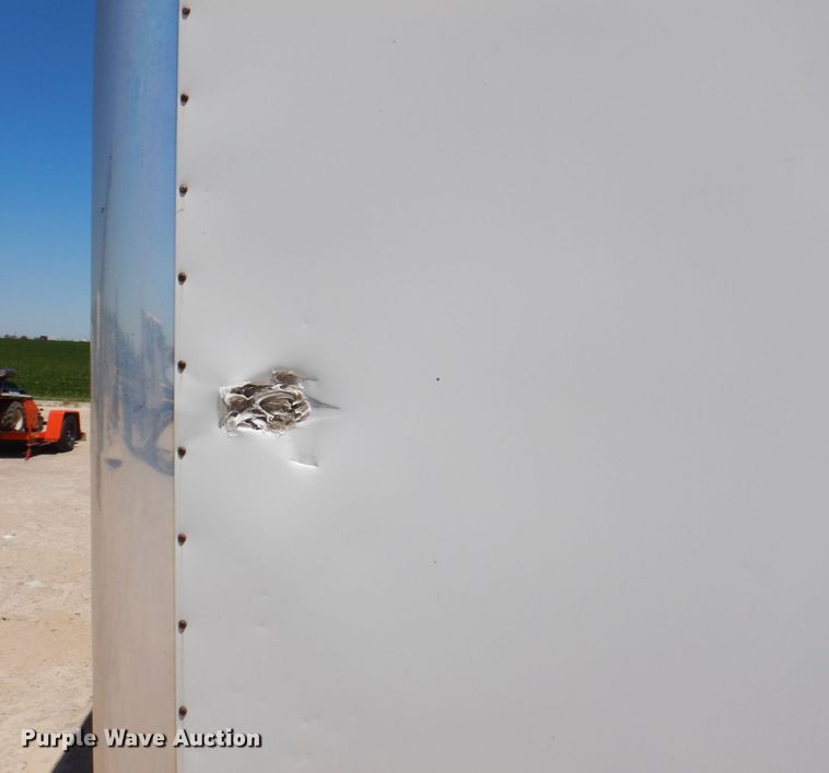 image for item KR9255 2009 Storm  enclosed cargo trailer