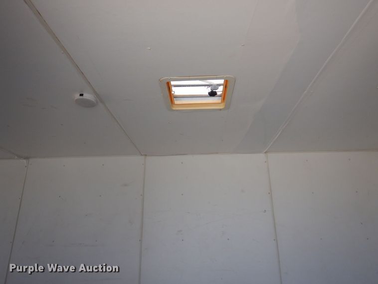 image for item KR9255 2009 Storm  enclosed cargo trailer