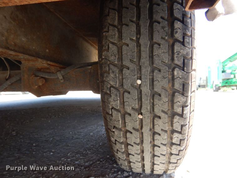 image for item KR9255 2009 Storm  enclosed cargo trailer