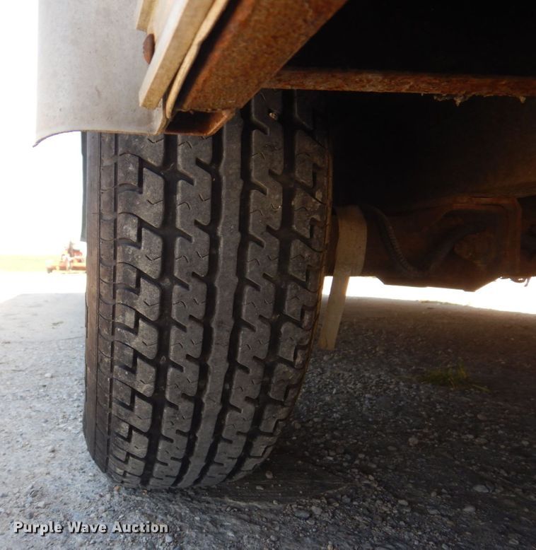 image for item KR9255 2009 Storm  enclosed cargo trailer