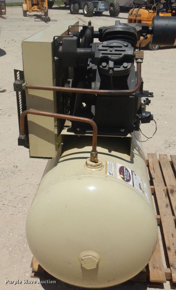 image for item KR9258 Ingersoll Rand 2545E10-VP  air compressor