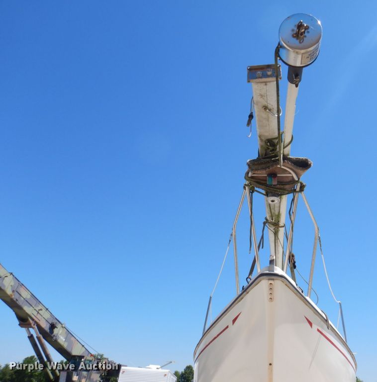 image for item KR9262 1984 CAL 24  sailboat