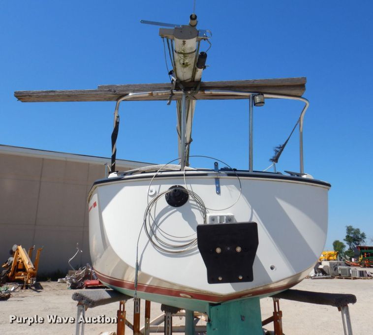 image for item KR9262 1984 CAL 24  sailboat