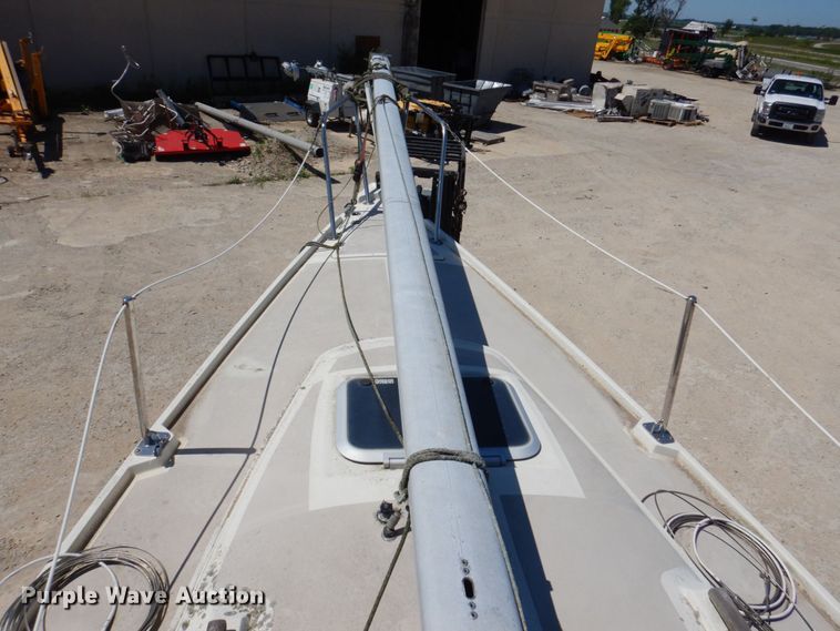 image for item KR9262 1984 CAL 24  sailboat