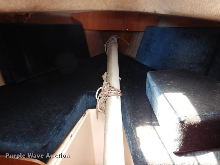 image for item KR9262 1984 CAL 24  sailboat