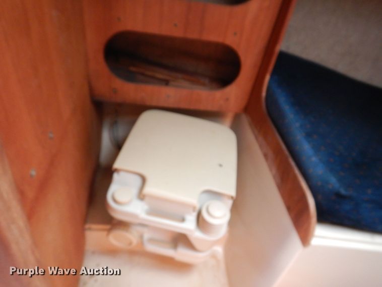 image for item KR9262 1984 CAL 24  sailboat