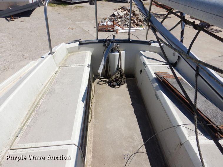 image for item KR9262 1984 CAL 24  sailboat