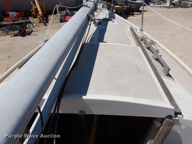 image for item KR9262 1984 CAL 24  sailboat