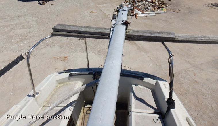 image for item KR9262 1984 CAL 24  sailboat