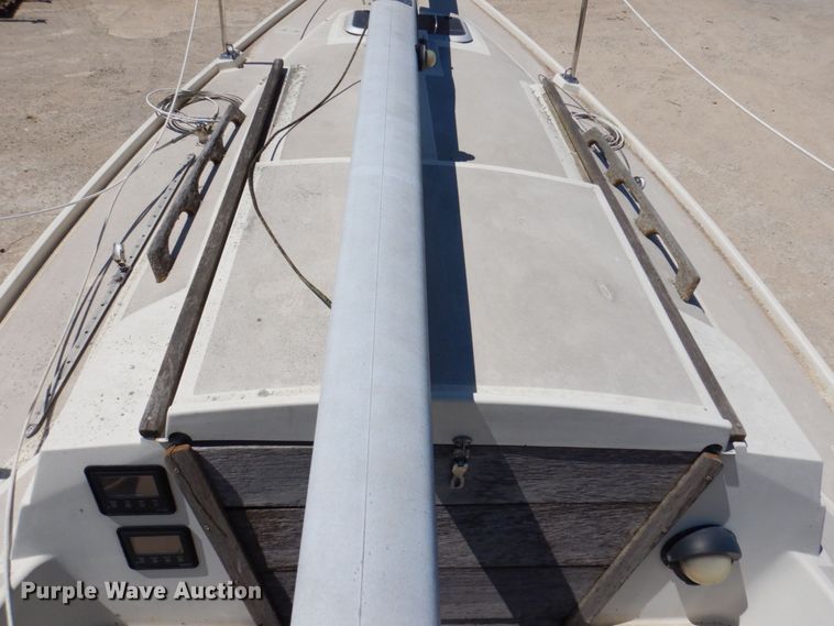 image for item KR9262 1984 CAL 24  sailboat