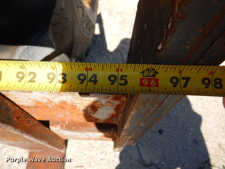 image for item KR9263 Sellick SM8000  forklift