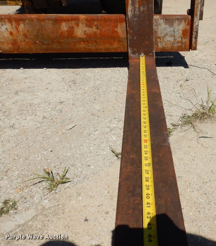 image for item KR9263 Sellick SM8000  forklift