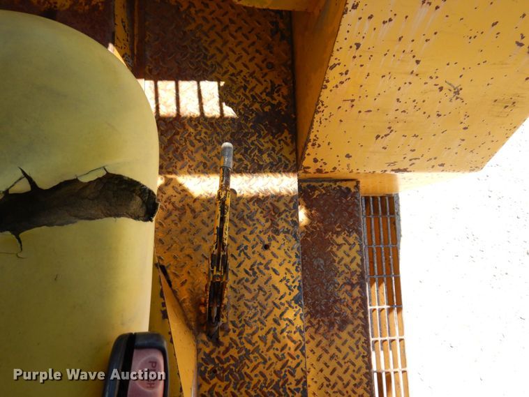 image for item KR9263 Sellick SM8000  forklift