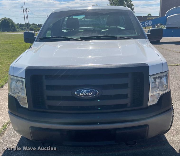 image for item LF9072 2012 Ford F150 XL  pickup truck