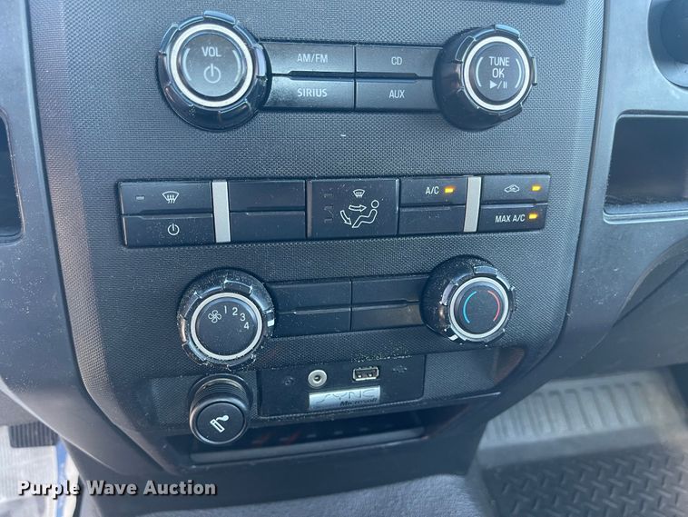 image for item LF9072 2012 Ford F150 XL  pickup truck