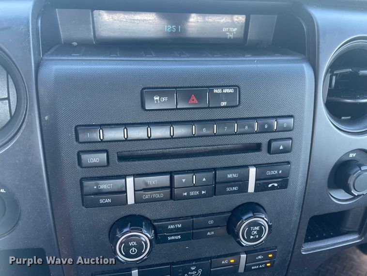 image for item LF9072 2012 Ford F150 XL  pickup truck