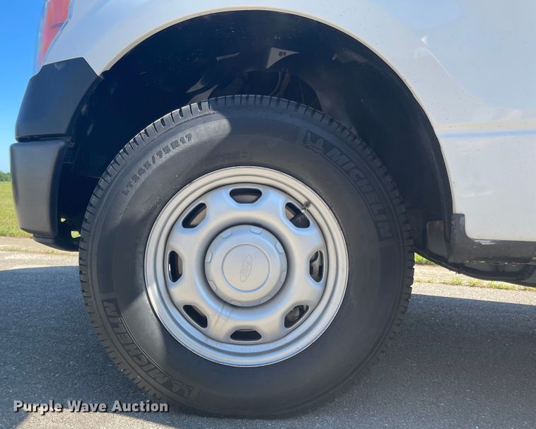 image for item LF9072 2012 Ford F150 XL  pickup truck