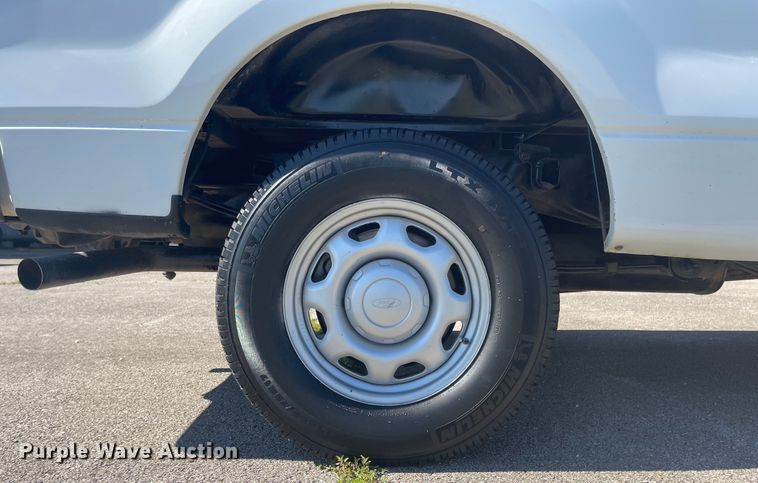 image for item LF9072 2012 Ford F150 XL  pickup truck