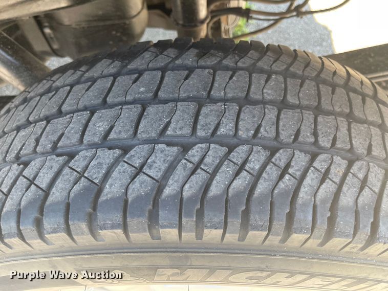 image for item LF9072 2012 Ford F150 XL  pickup truck