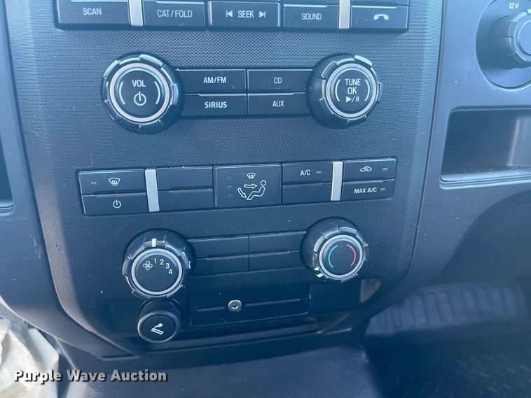 image for item LF9073 2012 Ford F150 XL  SuperCrew pickup truck