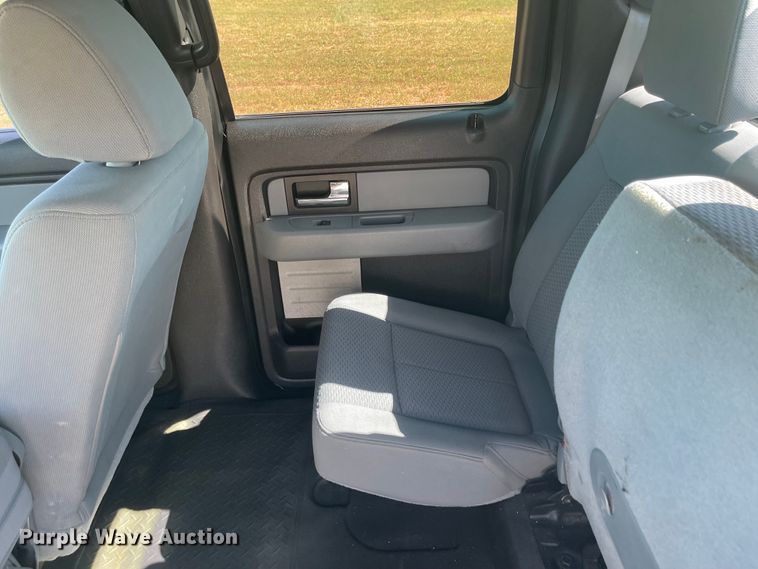 image for item LF9073 2012 Ford F150 XL  SuperCrew pickup truck