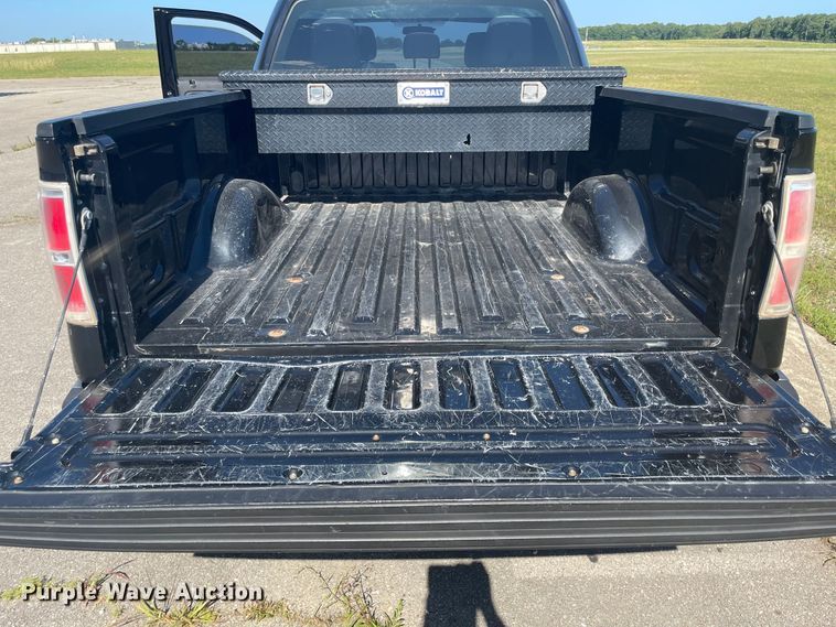 image for item LF9073 2012 Ford F150 XL  SuperCrew pickup truck