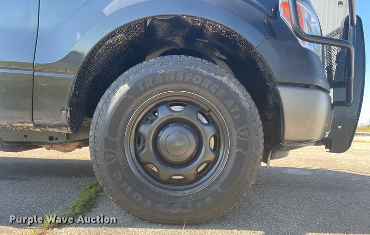 image for item LF9073 2012 Ford F150 XL  SuperCrew pickup truck