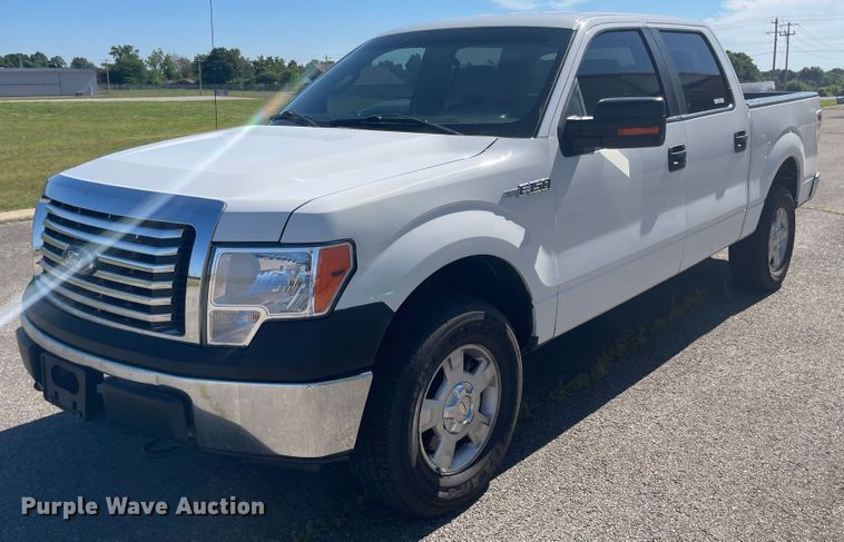 image for item LF9074 2013 Ford F150 XL  SuperCrew pickup truck