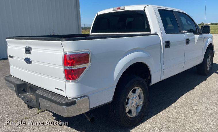 image for item LF9074 2013 Ford F150 XL  SuperCrew pickup truck