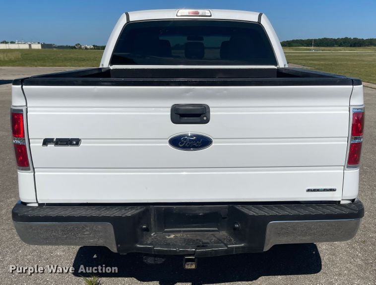 image for item LF9074 2013 Ford F150 XL  SuperCrew pickup truck