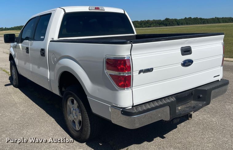 image for item LF9074 2013 Ford F150 XL  SuperCrew pickup truck