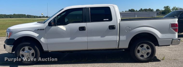 image for item LF9074 2013 Ford F150 XL  SuperCrew pickup truck