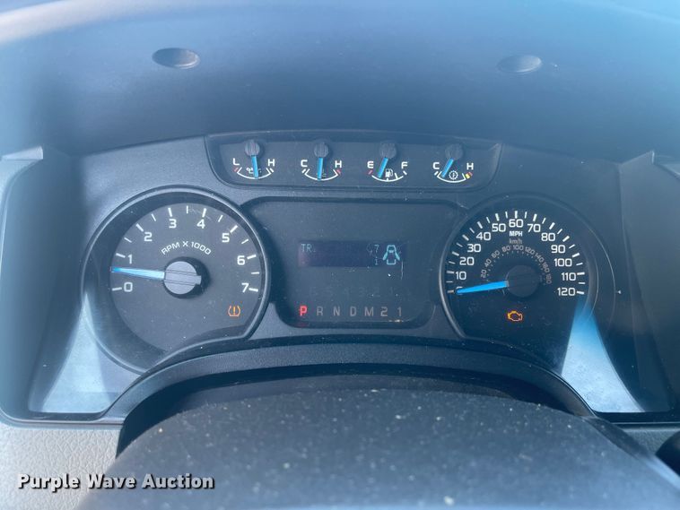 image for item LF9074 2013 Ford F150 XL  SuperCrew pickup truck