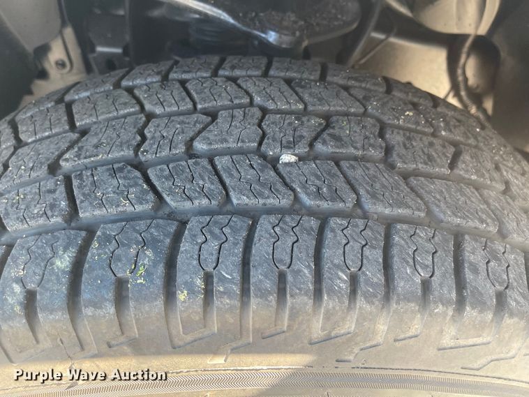 image for item LF9074 2013 Ford F150 XL  SuperCrew pickup truck