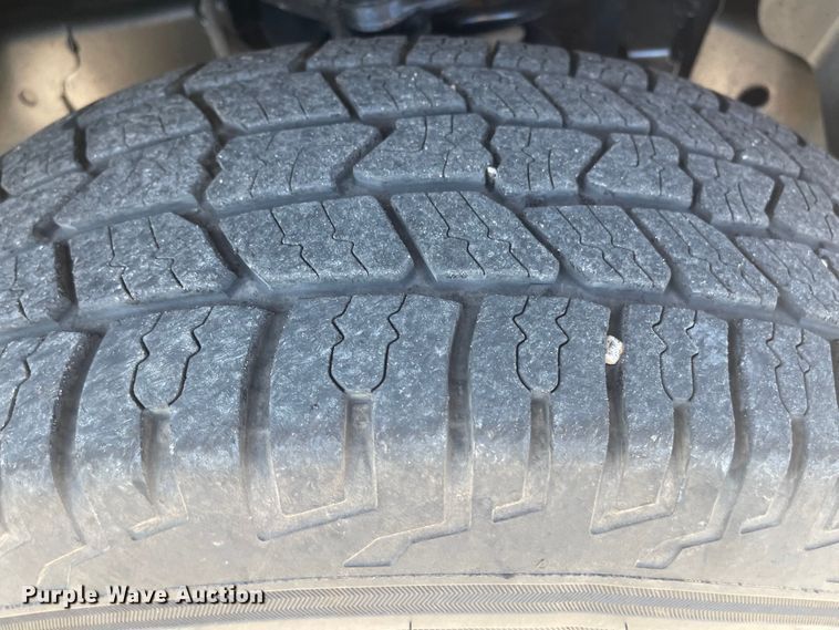 image for item LF9074 2013 Ford F150 XL  SuperCrew pickup truck