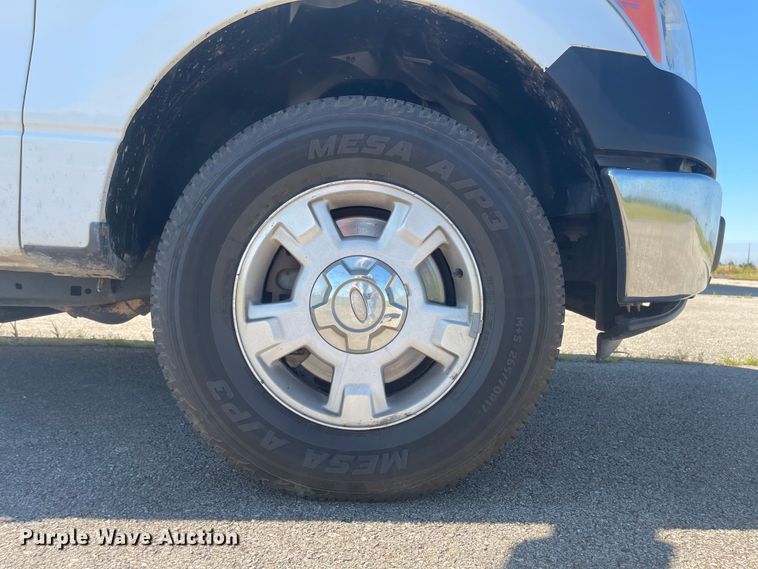 image for item LF9074 2013 Ford F150 XL  SuperCrew pickup truck