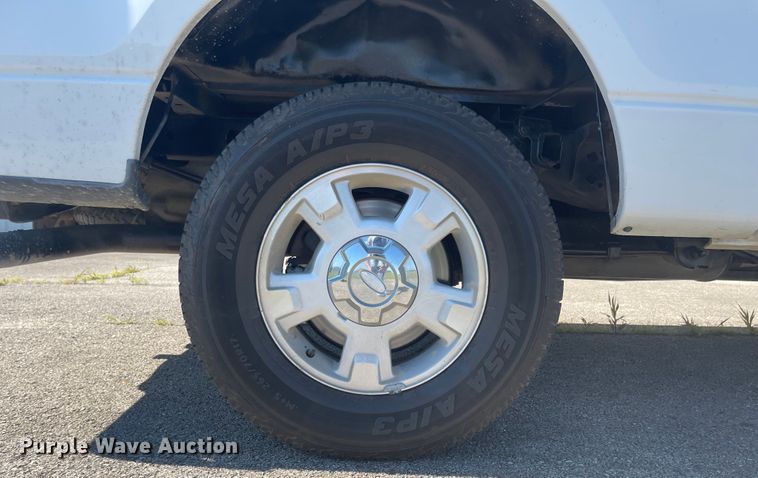 image for item LF9074 2013 Ford F150 XL  SuperCrew pickup truck