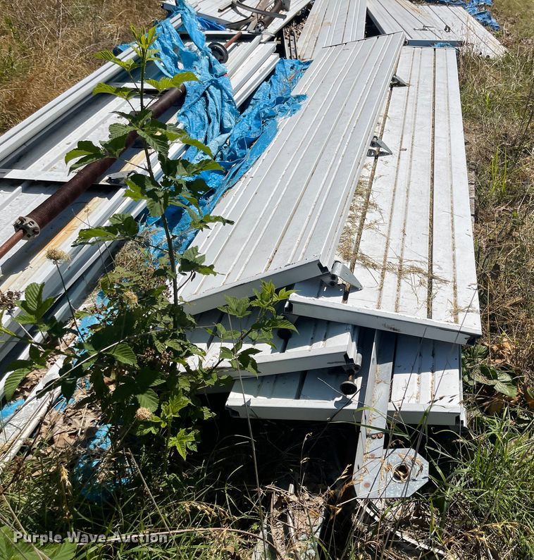 image for item LF9077 (4) garage doors