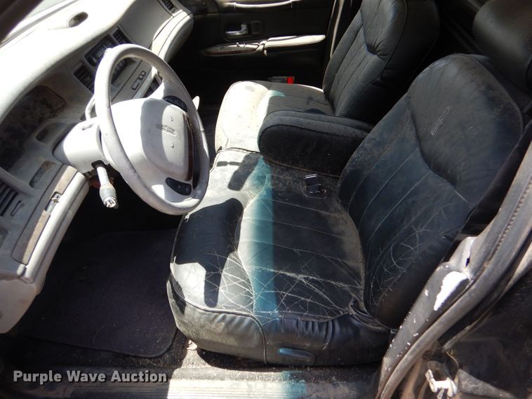 image for item LP9388 1995 Lincoln Town Car  limousine