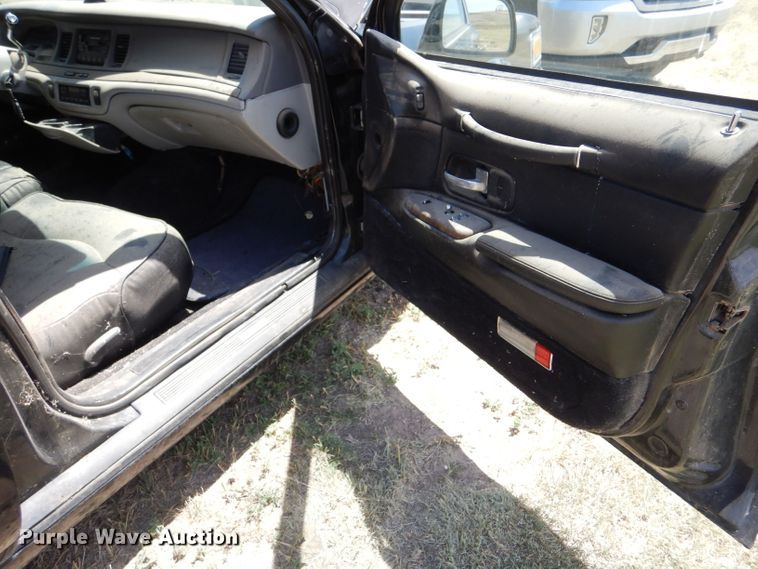 image for item LP9388 1995 Lincoln Town Car  limousine