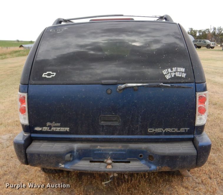 image for item LP9390 2001 Chevrolet Blazer  SUV