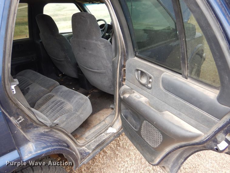 image for item LP9390 2001 Chevrolet Blazer  SUV