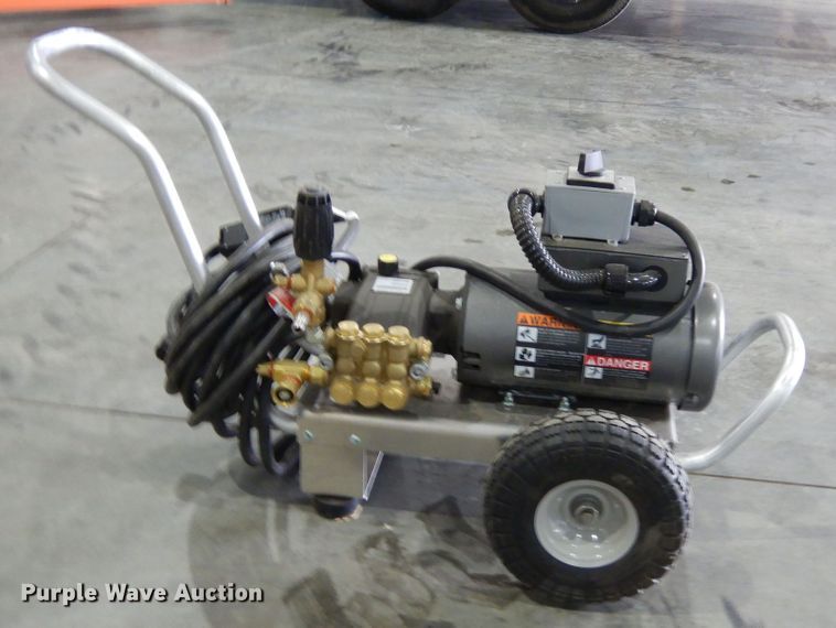 image for item LT9832 Hotsy LF3530F  pressure washer