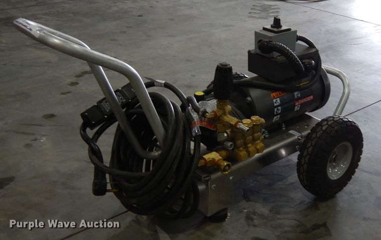 image for item LT9832 Hotsy LF3530F  pressure washer