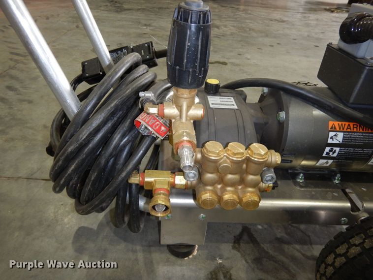 image for item LT9832 Hotsy LF3530F  pressure washer