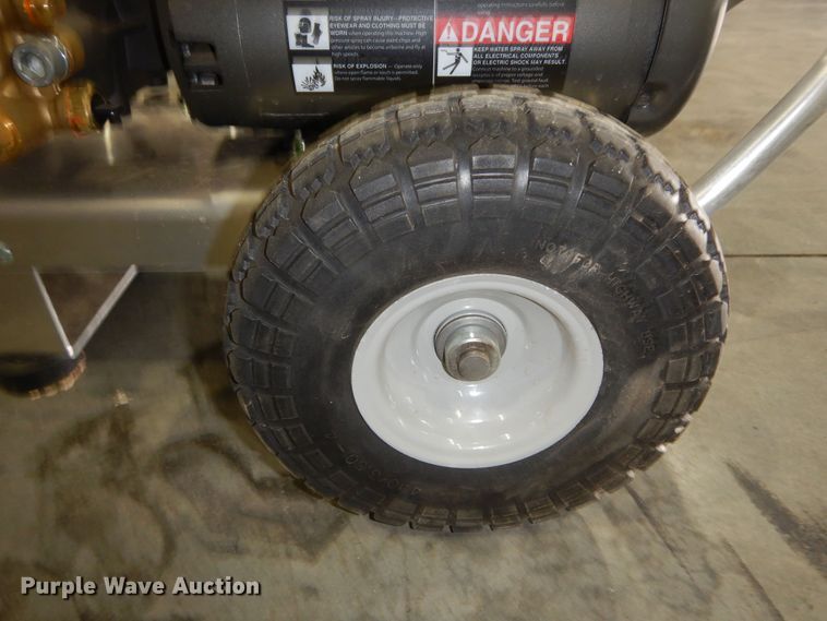 image for item LT9832 Hotsy LF3530F  pressure washer