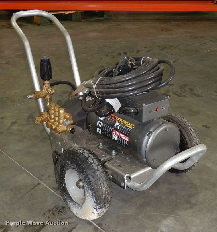 image for item LT9833 2020 Hotsy LF2830S  pressure washer